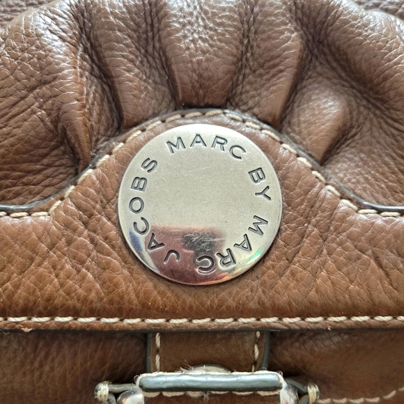 Marc by Marc Jacobs brown leather purse - Picture 6 of 8